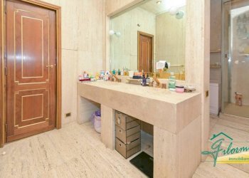 Disimpegno - Villa strada Maiole, Moncalieri - foto 49