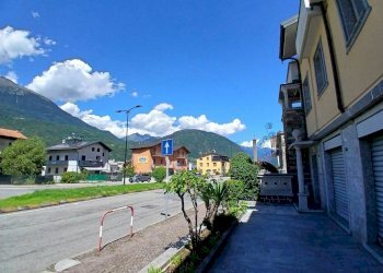 Zona - Negozio via Guglielmo Felice Damiani, 78, Morbegno - foto 5