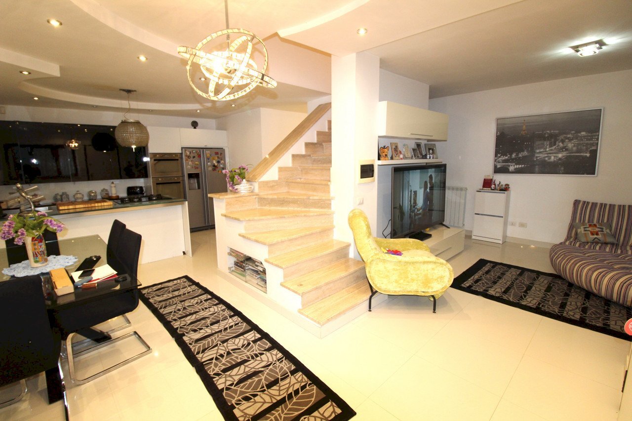 Villa Via Narcao, Roma - foto 1