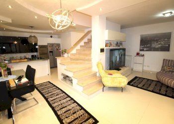 Villa Via Narcao, Roma - foto 1