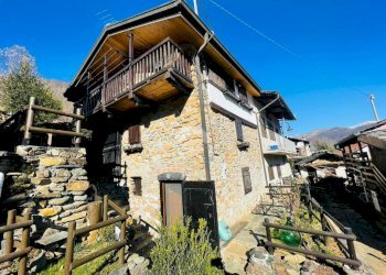 Casa semi indipendente Frazione tese, Traves - foto 1