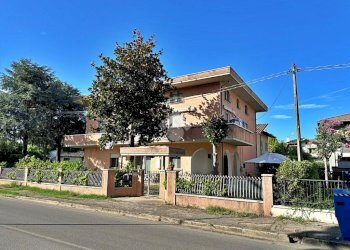 Three-room apartment Via roma, San Giovanni in Marignano - photo 1