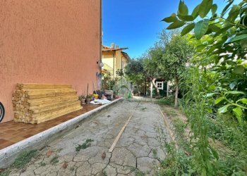 Three-room apartment Via roma, San Giovanni in Marignano - photo 36