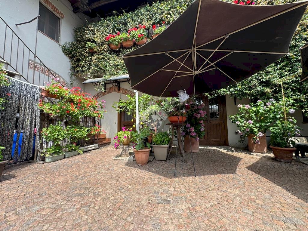 Historic Residence Via picchetta, Cameri - photo 2