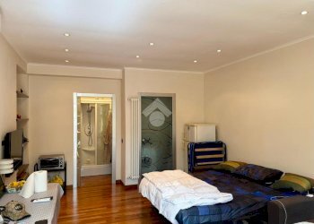 One-room apartment Via Giovanni Scazzola, Alessandria - photo 3