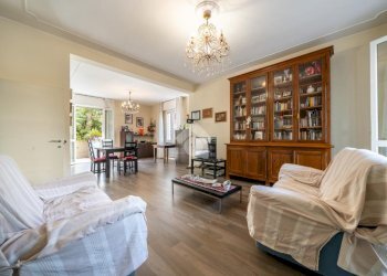Villa a Schiera Via Adria, Modena (zona Buon Pastore - Parco Amendola) - foto 1