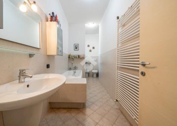Villa a Schiera Via Adria, Modena (zona Buon Pastore - Parco Amendola) - foto 25