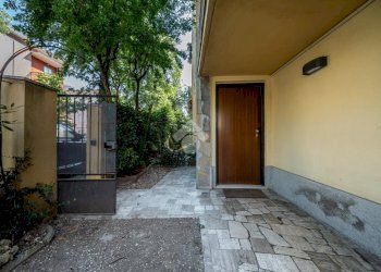 Villa a Schiera Via Adria, Modena (zona Buon Pastore - Parco Amendola) - foto 35