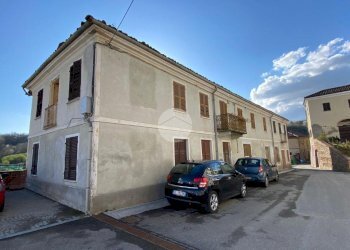 Independent house Cascina indipendente Via al Castello, Frinco - photo 1