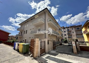 Foto 1 - Trilocale via Giosè carducci, L'Aquila - foto 1