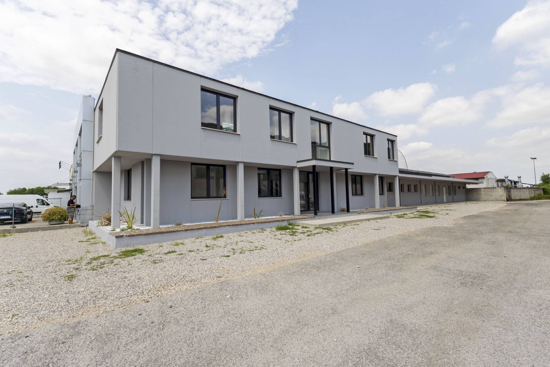 Foto 1 - Capannone via feltrina, Paese - foto 1