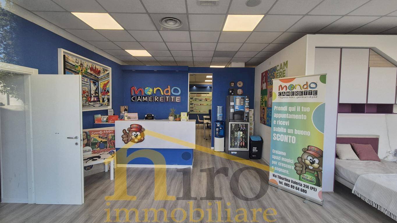 Foto 3 - Locale Commerciale Via Tirburtina Valeria
 
314, Pescara - foto 3