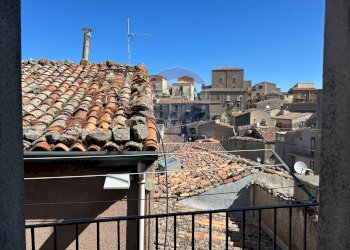 Edificio all\'aperto - Independent house via pomo
 
22, Geraci Siculo - photo 2