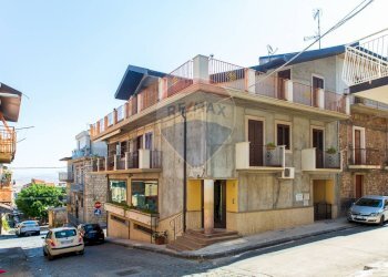 Edificio all\'aperto - Independent house VIA S.S. CROCIFISSO
 
33, Ramacca - photo 2