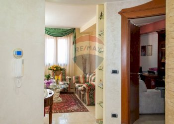 Hall / corridoio - Independent house VIA S.S. CROCIFISSO
 
33, Ramacca - photo 9