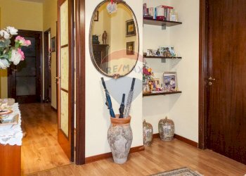 Hall / corridoio - Quadrilocale Via Medaglie D'Oro
 
1, Catania - foto 1