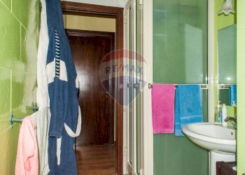 Bagno - Quadrilocale Via Medaglie D'Oro
 
1, Catania - foto 14