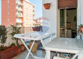 Balcone - Quadrilocale Via Medaglie D'Oro
 
1, Catania - foto 25