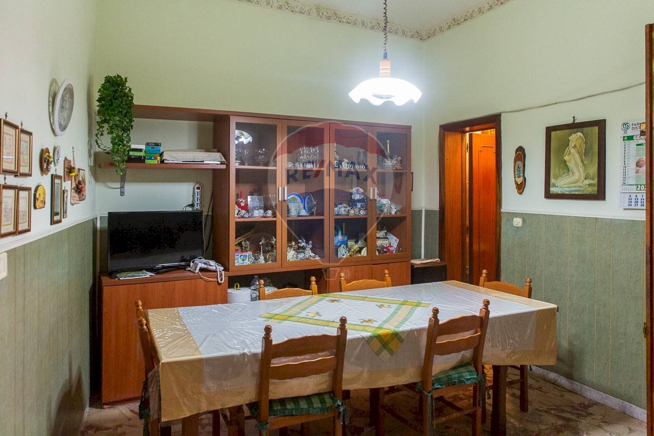 Sala da pranzo - Quadrilocale Paterno - foto 3