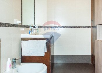 Bagno - Appartamento Via Sebastiano Catania
 
215, Catania - foto 15