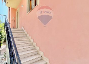 Scale - Apartment Cecina - photo 2