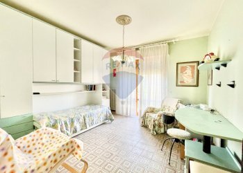 Camera / camera da letto - Apartment Cecina - photo 15