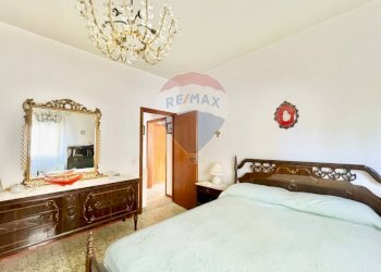 Camera / camera da letto - Apartment Cecina - photo 21