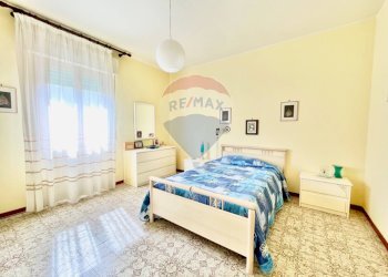 Camera / camera da letto - Apartment Cecina - photo 23