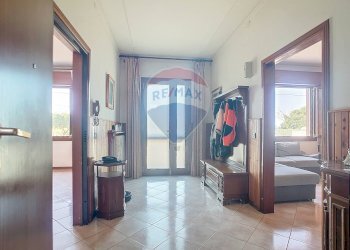 Hall / corridoio - Casa indipendente Via Calandrine
 
789, San Giorgio in Bosco - foto 6