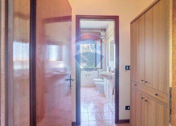 Bagno - Casa indipendente Via Calandrine
 
789, San Giorgio in Bosco - foto 22