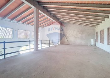 Terrazza - Casa indipendente Via Calandrine
 
789, San Giorgio in Bosco - foto 33