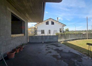 Terrazza - Casa indipendente via canale
 
50, Torrevecchia Teatina - foto 41