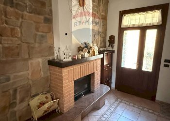 Soggiorno - Casa semi indipendente Vellezzo Bellini - foto 3