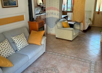Soggiorno - Casa semi indipendente Vellezzo Bellini - foto 5