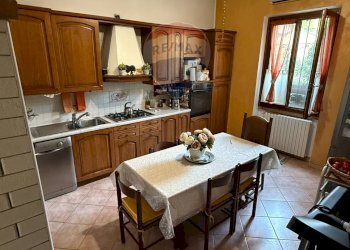 Cucina - Casa semi indipendente Vellezzo Bellini - foto 6