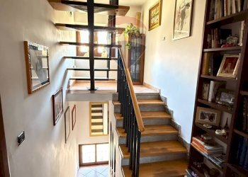 Scale - Casa semi indipendente Vellezzo Bellini - foto 15