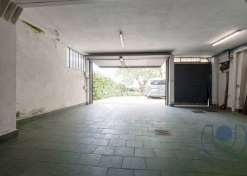 Box auto - Casa semi indipendente Strada Degli Alberoni, Torino - foto 65