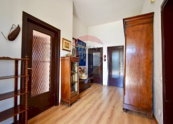 Hall / corridoio - Semi-detached house Cascina Tovaiera
 
3, Lodi - photo 23