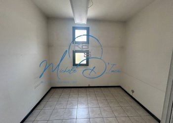 Foto 6 - Commercial Premises VIA VENZONE
 
16, Treviso - photo 6