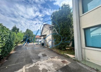 Foto 11 - Commercial Premises VIA VENZONE
 
16, Treviso - photo 11