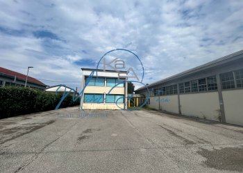 Foto 13 - Commercial Premises VIA VENZONE
 
16, Treviso - photo 13