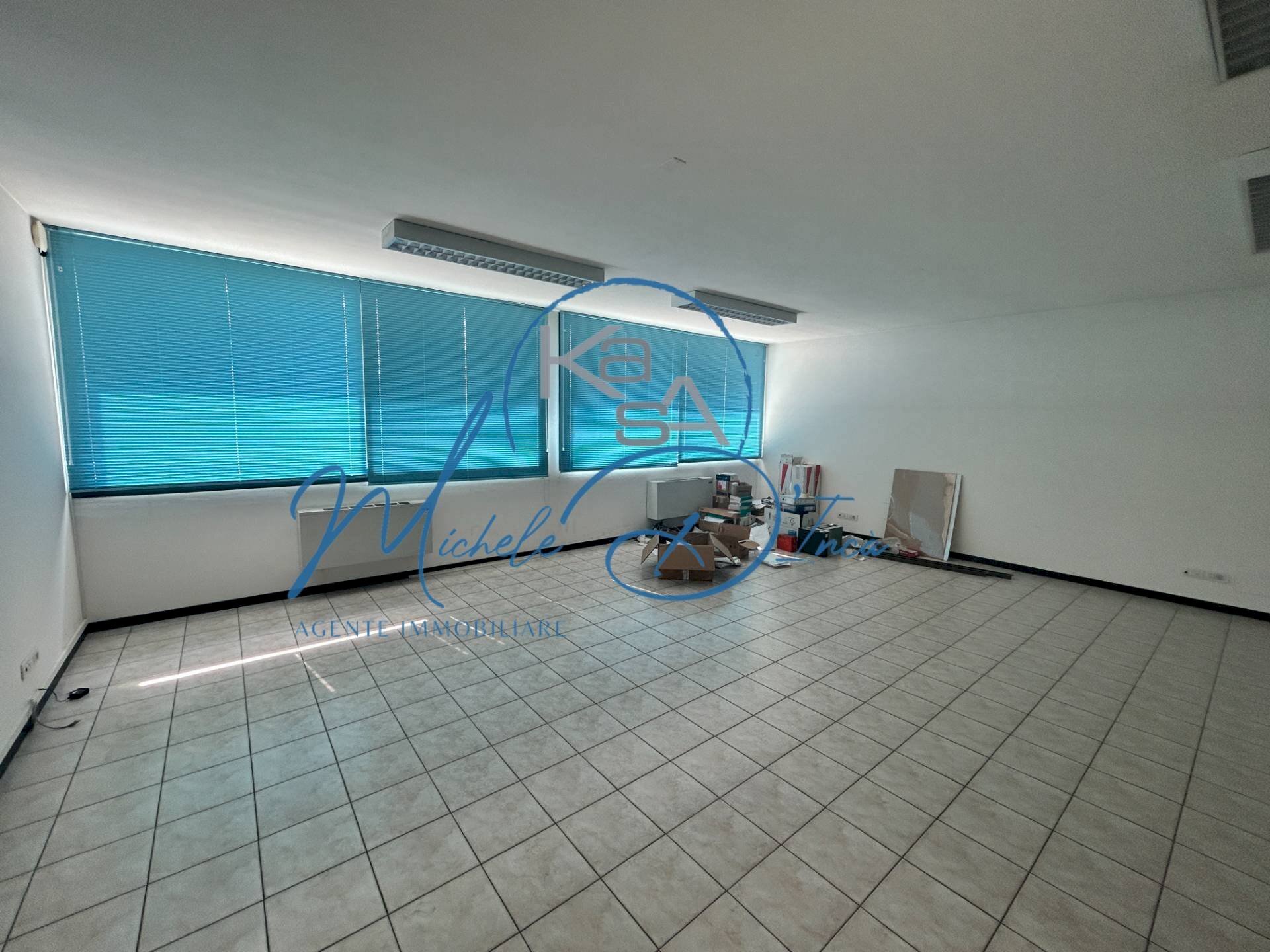 Foto 2 - Commercial Premises VIA VENZONE
 
16, Treviso - photo 2