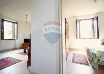 Camera / camera da letto - Bilocale Viale Campione d'Italia, Alta Valle Intelvi - foto 4