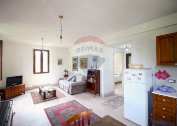 Soggiorno - Bilocale Viale Campione d'Italia, Alta Valle Intelvi - foto 8