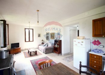 Sala da pranzo - Bilocale Viale Campione d'Italia, Alta Valle Intelvi - foto 24