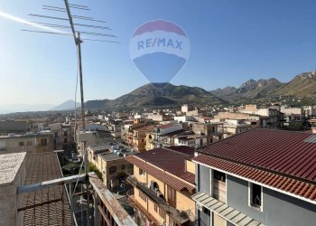 Balcone - Casa indipendente Via Salvatore Aldisio
 
9, Altavilla Milicia - foto 5