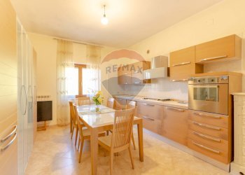 Cucina - Casa semi indipendente Strada Crispiano
 
129/A, Martina Franca - foto 3