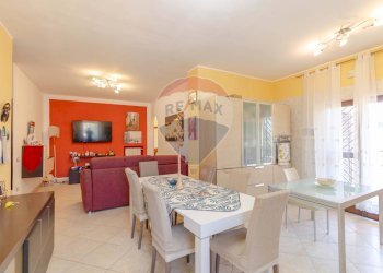 Sala da pranzo - Casa semi indipendente Strada Crispiano
 
129/A, Martina Franca - foto 13