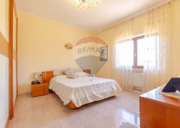 Camera / camera da letto - Casa semi indipendente Strada Crispiano
 
129/A, Martina Franca - foto 19