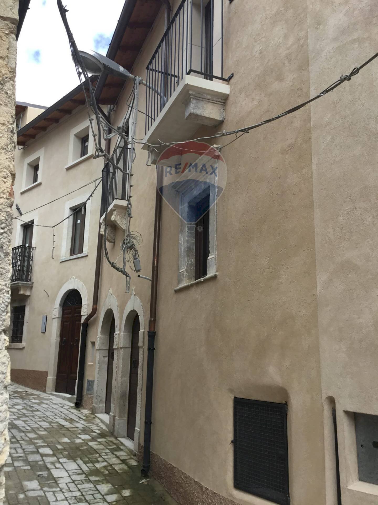 Edificio all\'aperto - Semi-detached house VIA COLVETTO
 
8, Fagnano Alto - photo 2